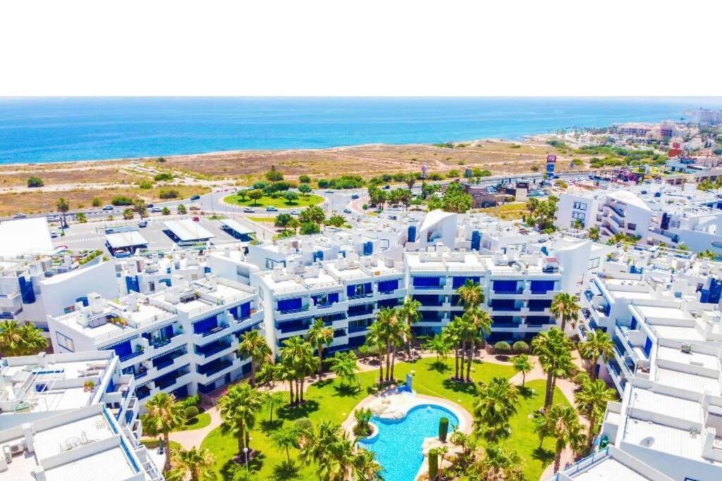 Coral House - La Calma - Playa Flamenca - Big Terrace & 4 Swimming Pools. Apartment Luaran gambar